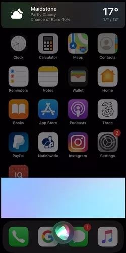 سيري لا يعمل على iOS 14