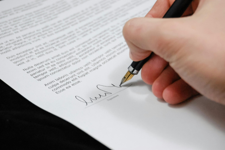 What Defines the Best Handwriting