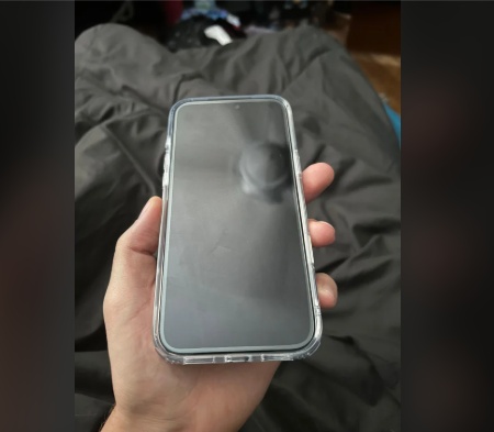 screen protector bubbles and rainbow edges