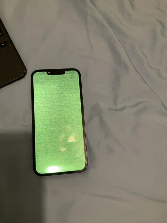 iphone green screen of death picture