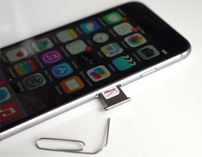 remove and reinsert the sim card