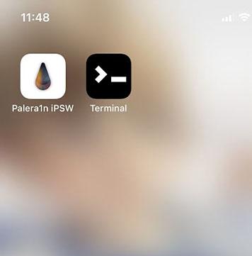 palera1n on home screen