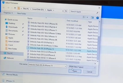 تعطيل مكافحة الفيروسات ثم استخراج Unlocks Hub