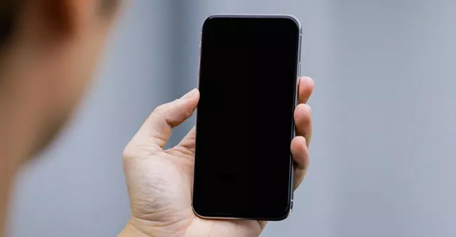 ios 14 зависает на черном экране