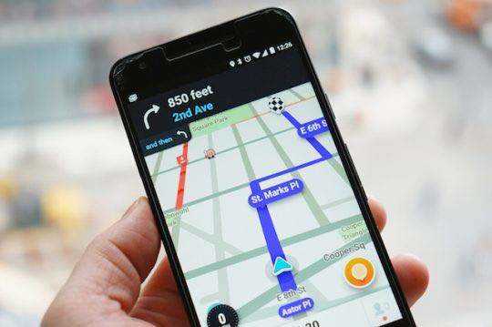 Apple Maps utilizes the GPS